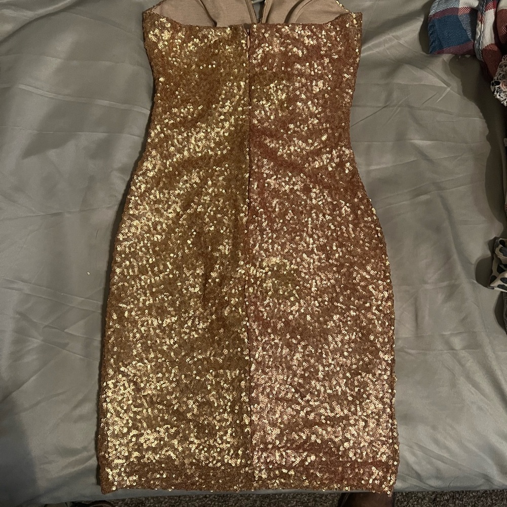 Dress - Picture 2 of 2